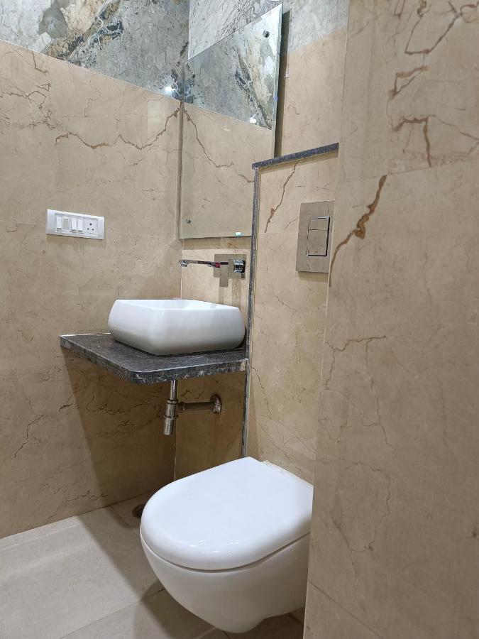 Hotel Batra Home Nizamuddin New Delhi Exterior foto