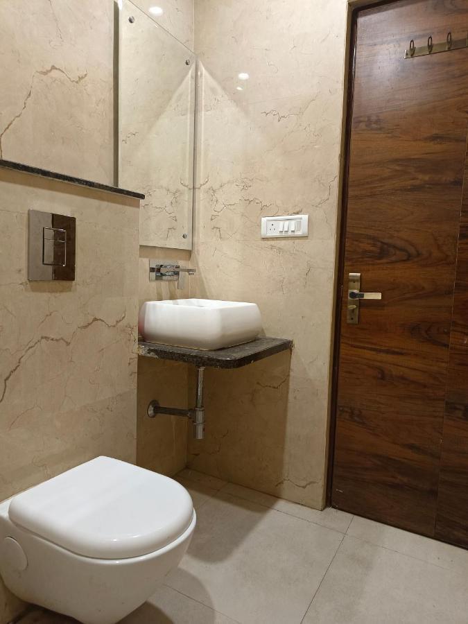 Hotel Batra Home Nizamuddin New Delhi Exterior foto