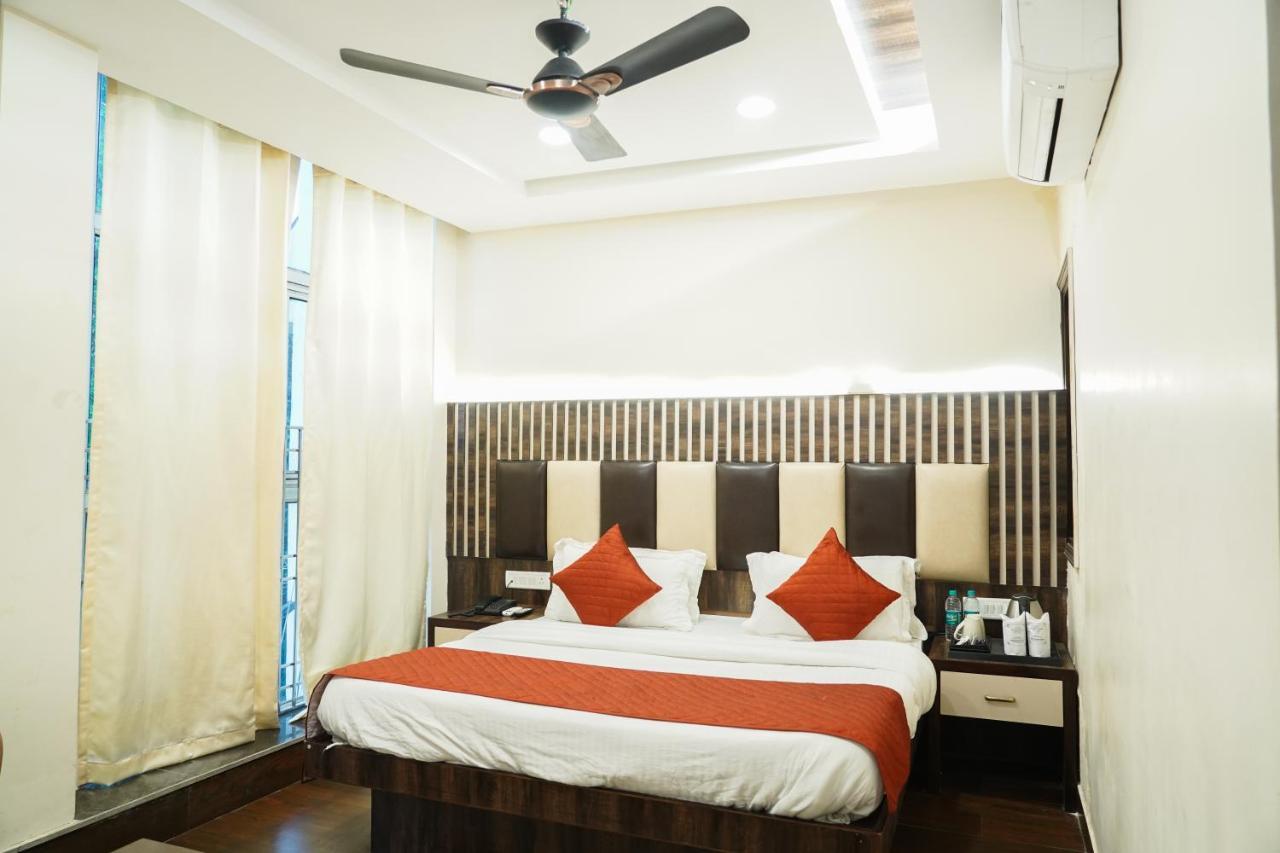Hotel Batra Home Nizamuddin New Delhi Exterior foto