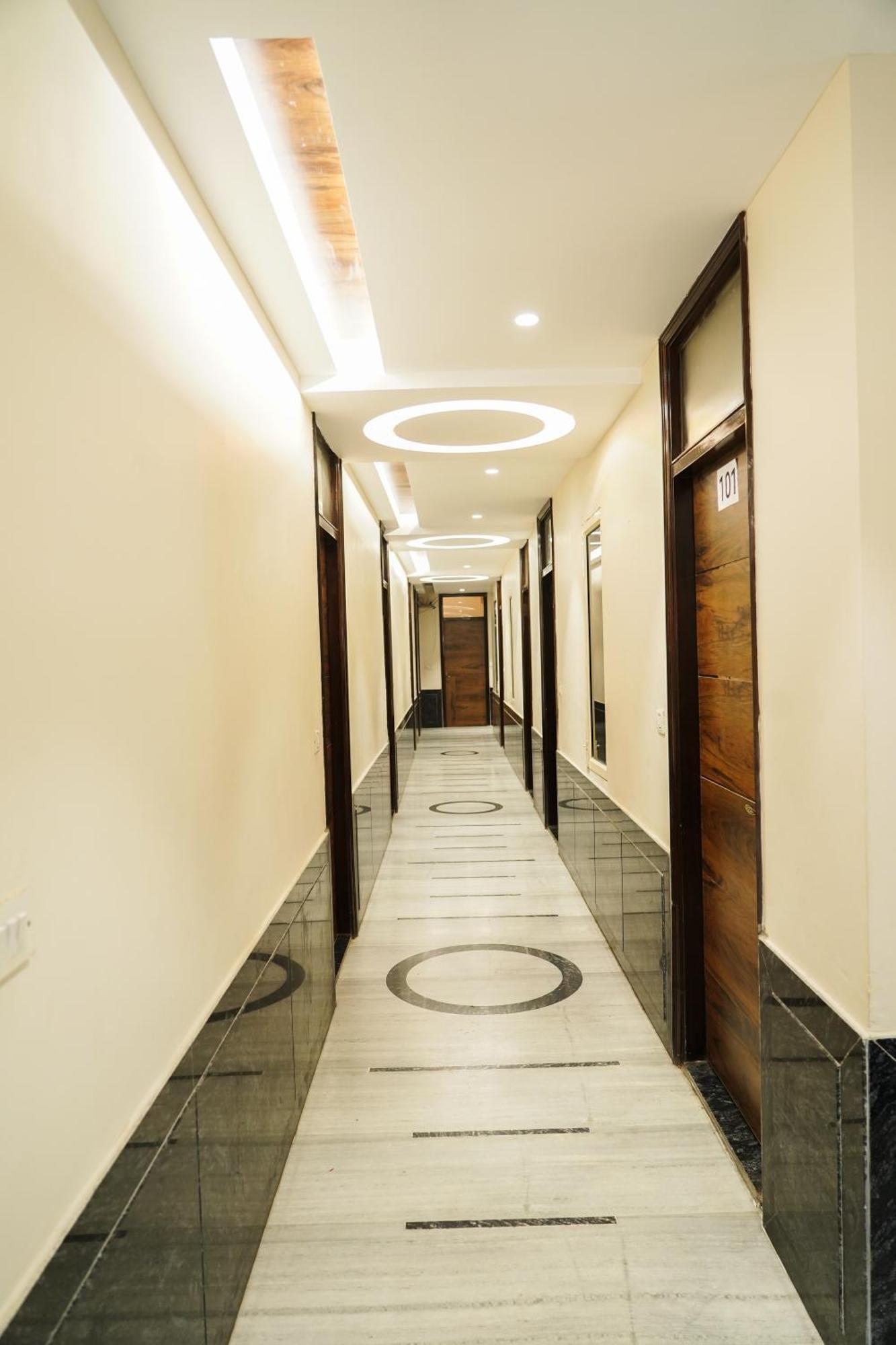 Hotel Batra Home Nizamuddin New Delhi Exterior foto