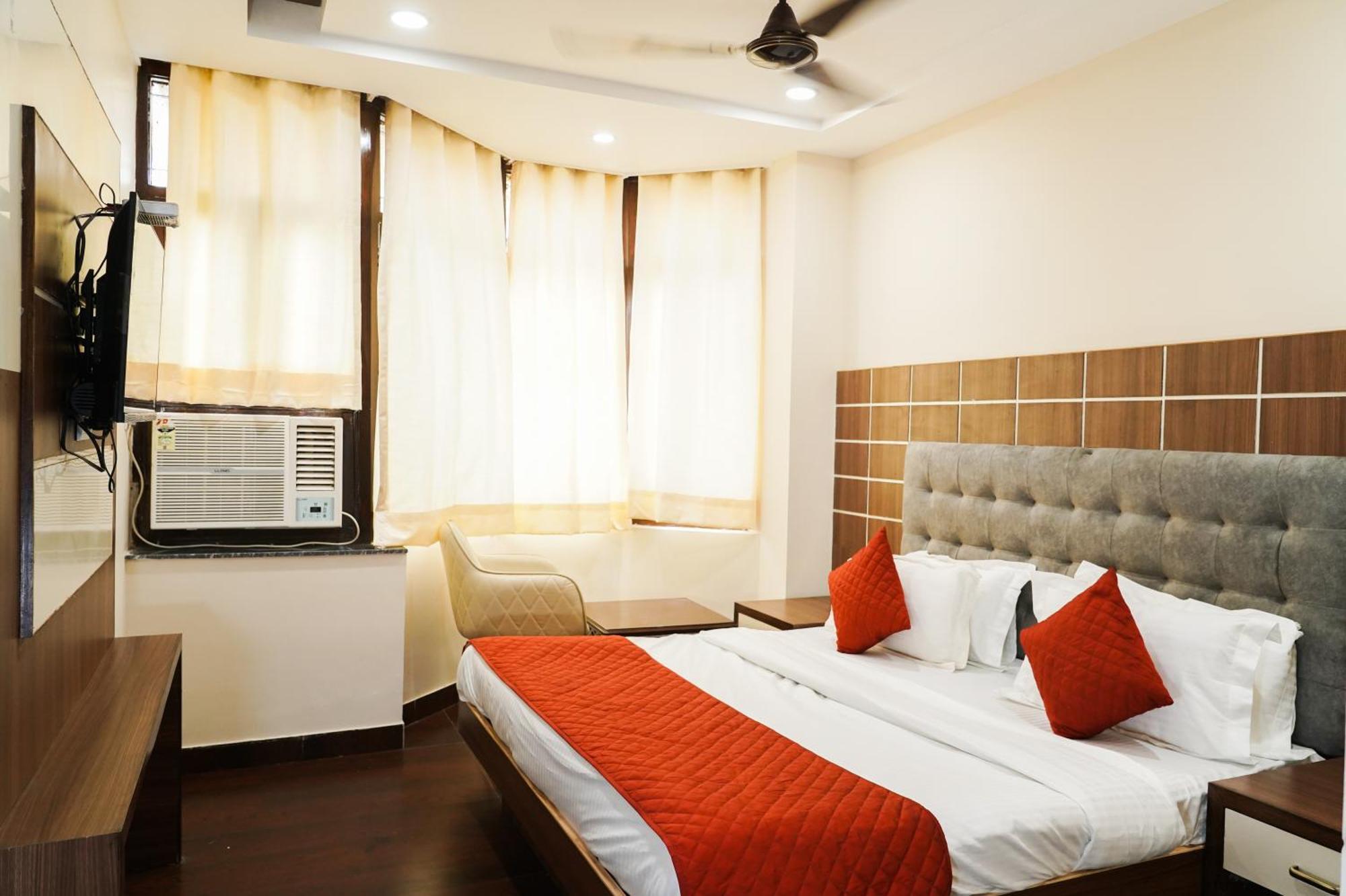 Hotel Batra Home Nizamuddin New Delhi Exterior foto